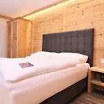 Apartment Alpin & - Pinzgau Holidays *