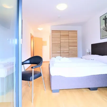 Alpin & - Pinzgau Holidays *