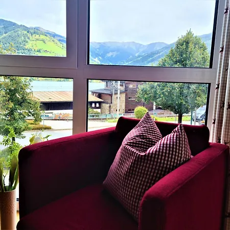 Alpin & - Pinzgau Holidays *